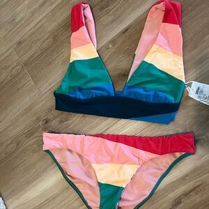 Billabong Mas Fiesta Plunge Bikini NWT